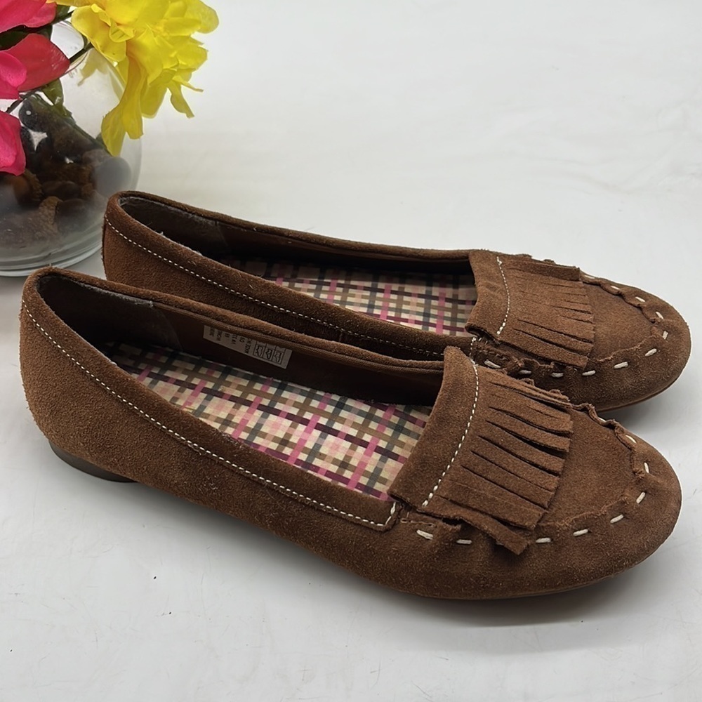 Lands’ End Tan Suede Slip In Loafer Sz 8. MCL1871D